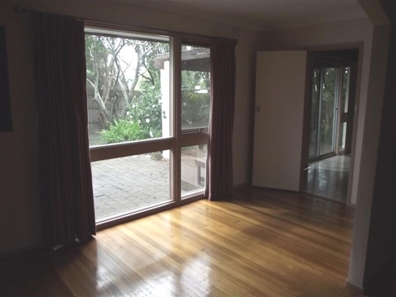 3 Winston Street, Glen Waverley VIC 3150