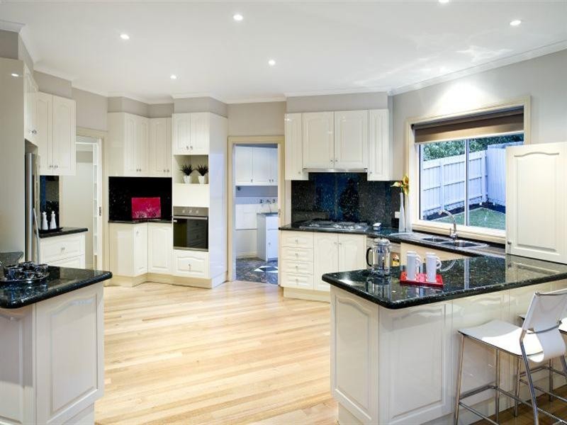 12 Strathconnan Place, Wheelers Hill VIC 3150