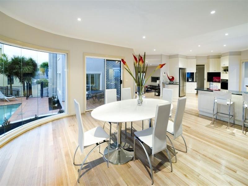 12 Strathconnan Place, Wheelers Hill VIC 3150