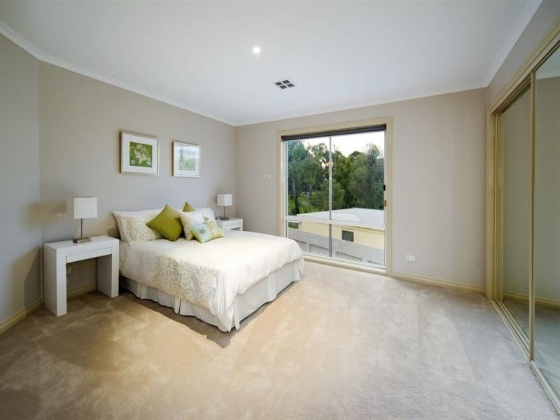 12 Strathconnan Place, Wheelers Hill VIC 3150