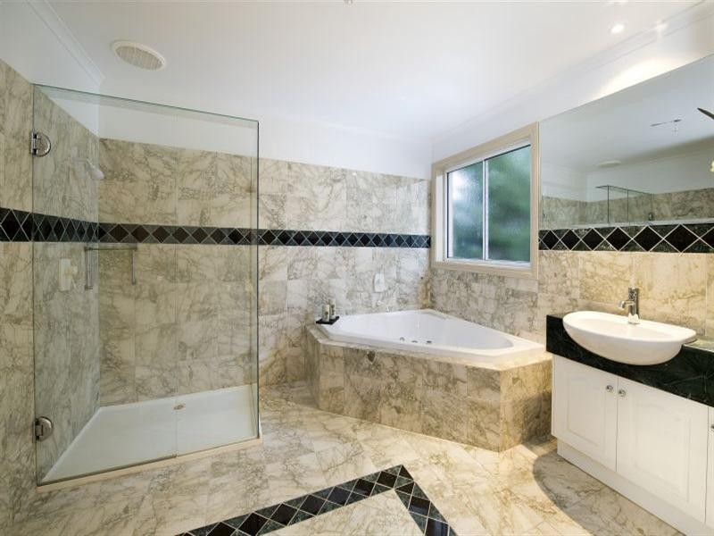 12 Strathconnan Place, Wheelers Hill VIC 3150