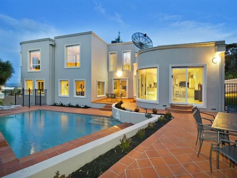 12 Strathconnan Place, Wheelers Hill VIC 3150