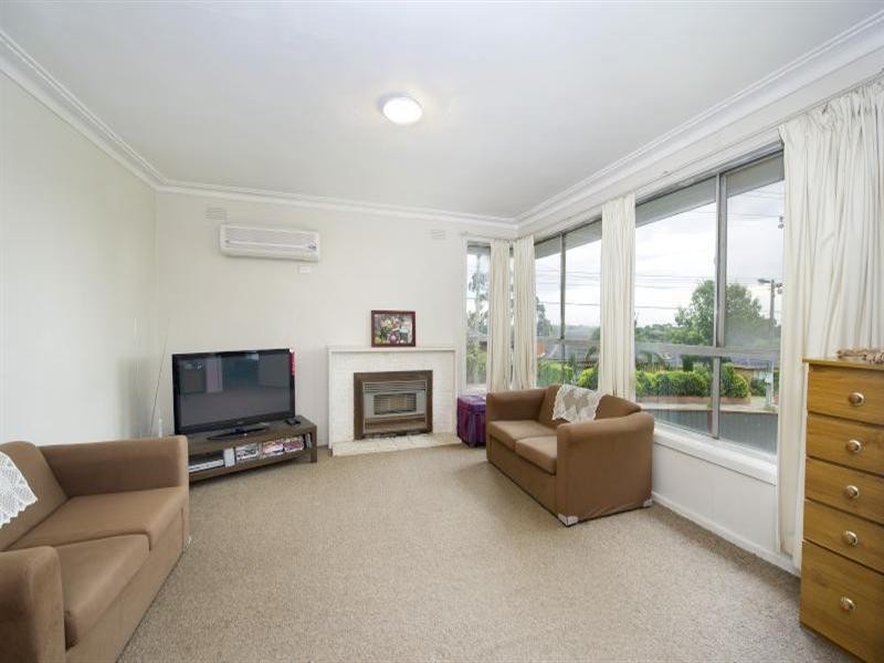 2 Statesman Avenue, Burwood East VIC 3151