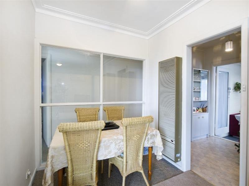 2 Statesman Avenue, Burwood East VIC 3151