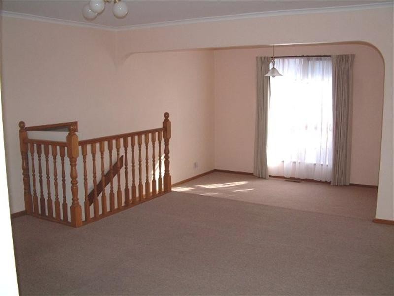 58 Kenross Drive, Wheelers Hill VIC 3150