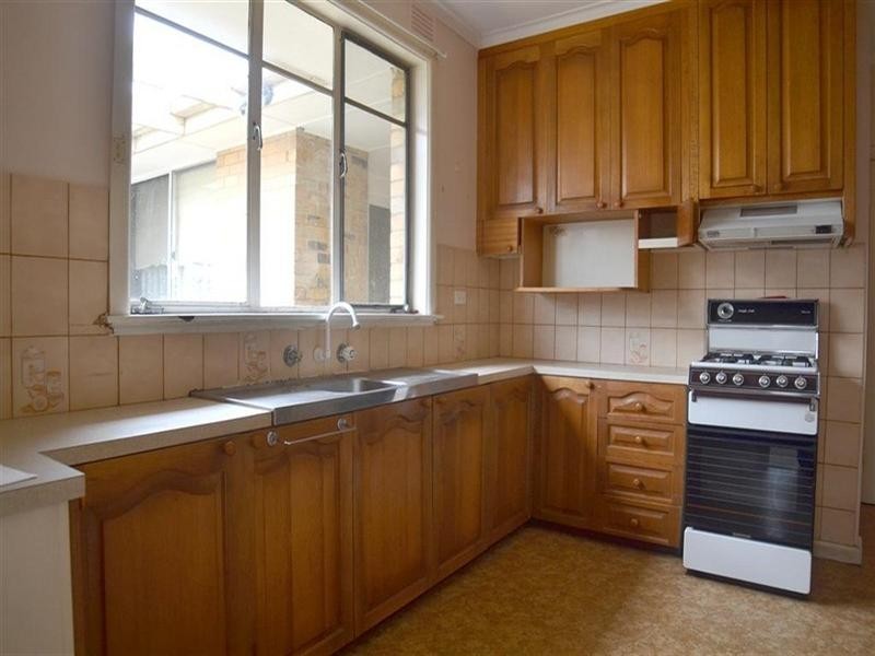 8 Kurrajong Avenue, Glen Waverley VIC 3150