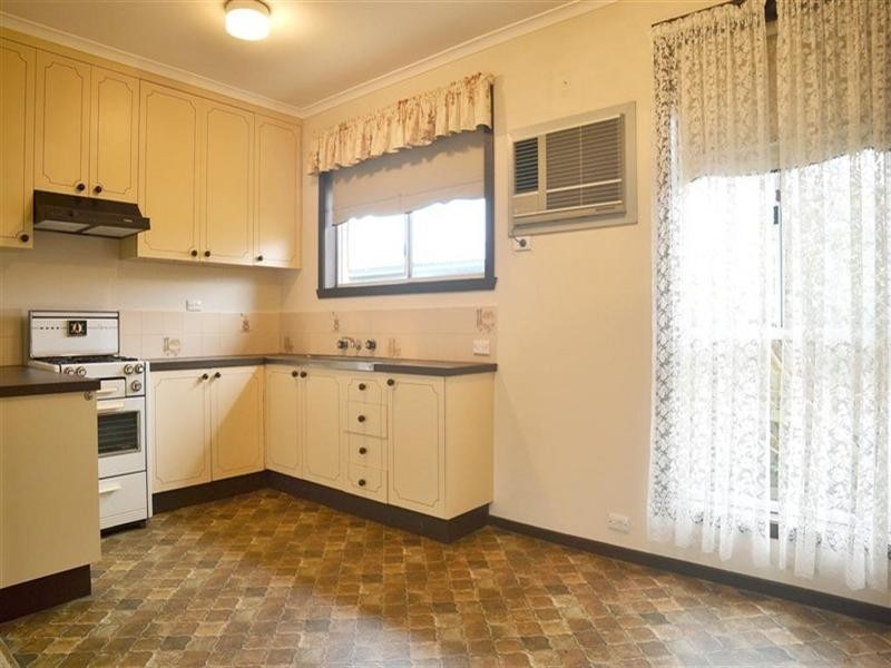 8 Kurrajong Avenue, Glen Waverley VIC 3150