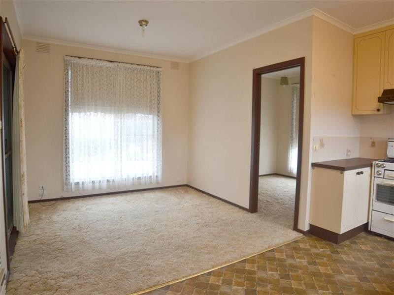 8 Kurrajong Avenue, Glen Waverley VIC 3150