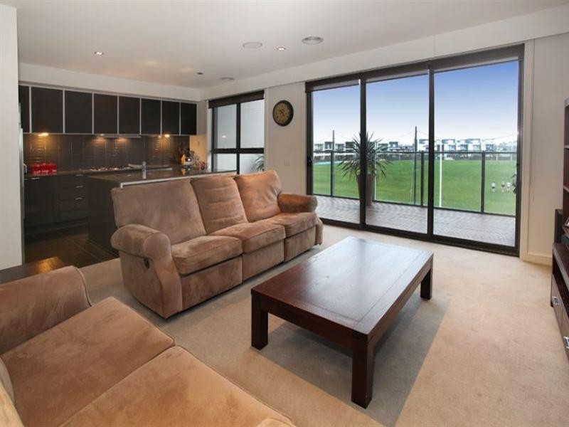 44 Waverley Park Drive, Mulgrave VIC 3170