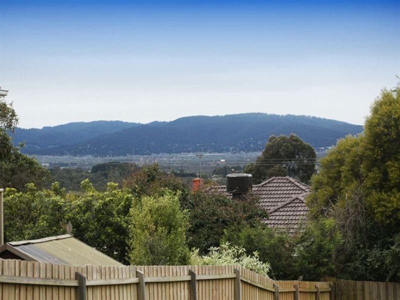 12 Brazilia Drive, Glen Waverley VIC 3150