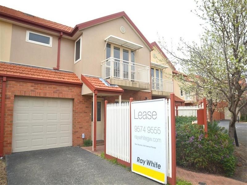 11/1 McKelvie Court, Glen Waverley VIC 3150