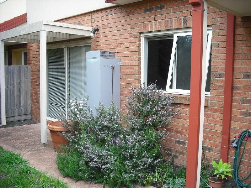 11/1 McKelvie Court, Glen Waverley VIC 3150