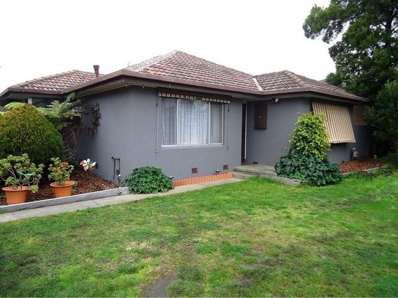 15 Beacon Hills Crescent, Craigieburn VIC 3064