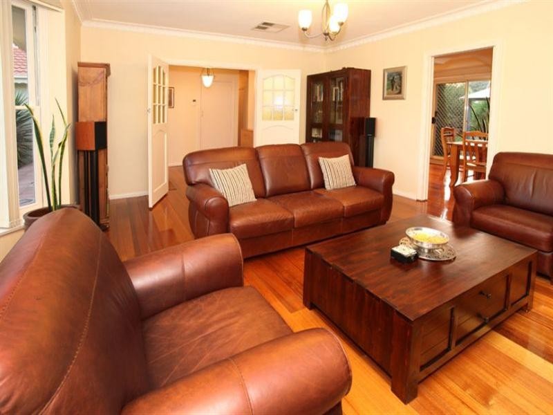 5 Brentwood Drive, Glen Waverley VIC 3150