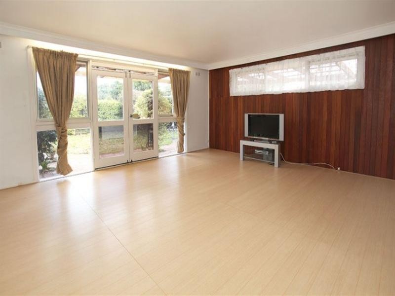 24 Le Gallienne Crescent, Mulgrave VIC 3170