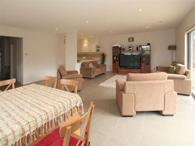 89A Tiverton Drive, Mulgrave VIC 3170