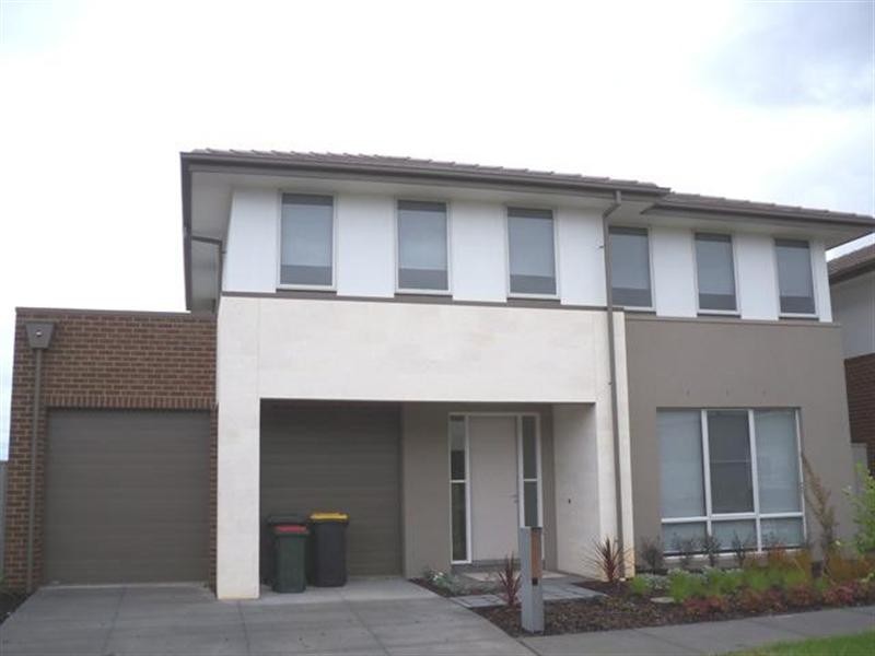 8 Edgbaston Way, Mulgrave VIC 3170