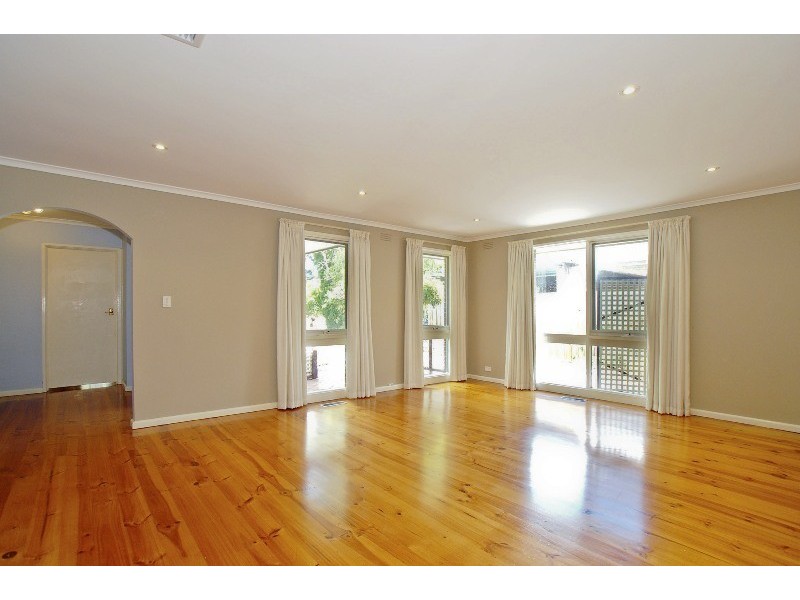 11 Oakbank Court, Wheelers Hill VIC 3150