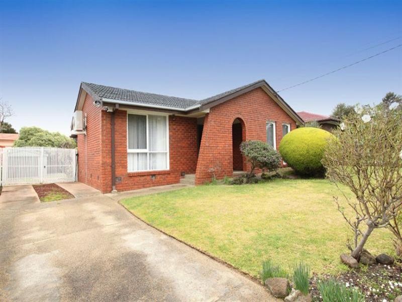 43 Phoenix Drive, Wheelers Hill VIC 3150