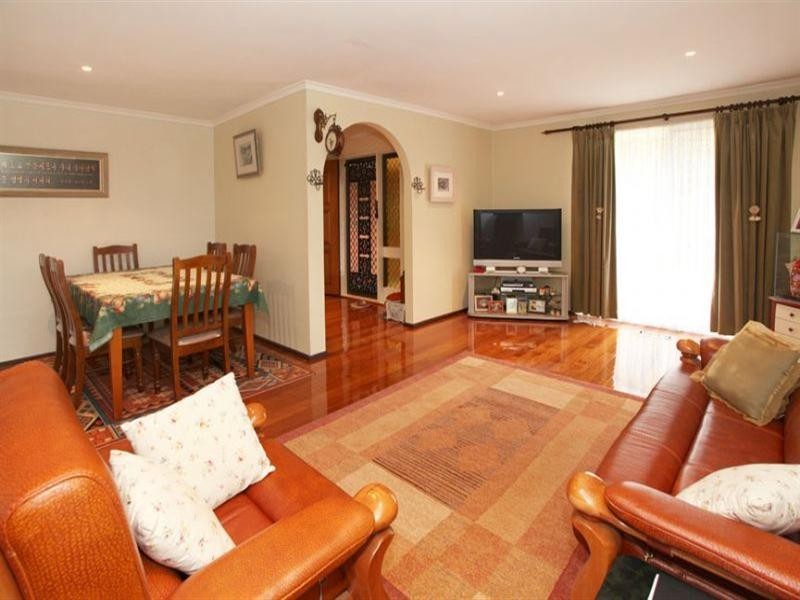 43 Phoenix Drive, Wheelers Hill VIC 3150