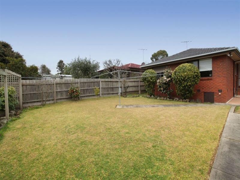 43 Phoenix Drive, Wheelers Hill VIC 3150