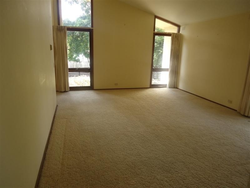 15 Compton Street, Glen Waverley VIC 3150