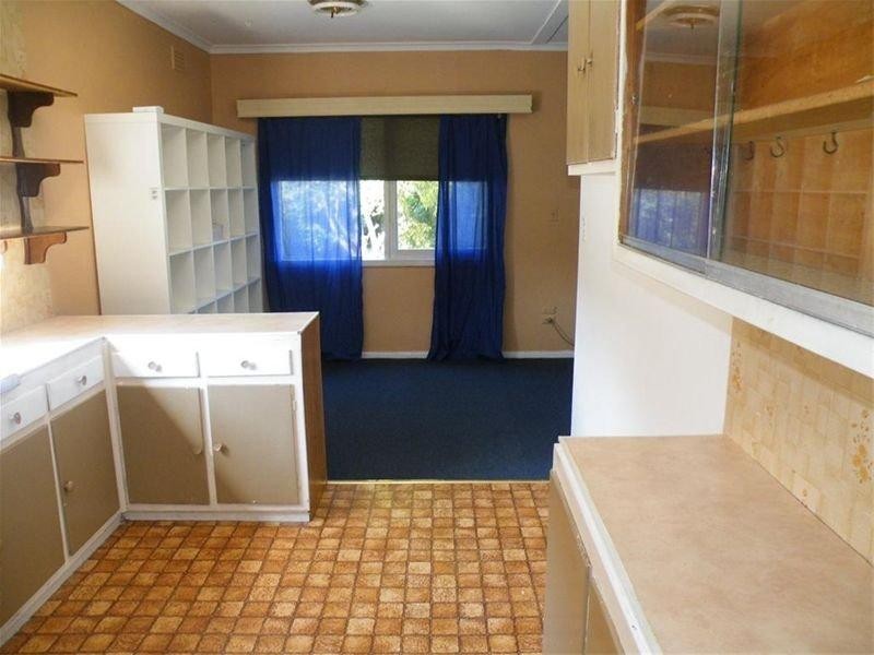 22 Seaview Crescent, Mulgrave VIC 3170