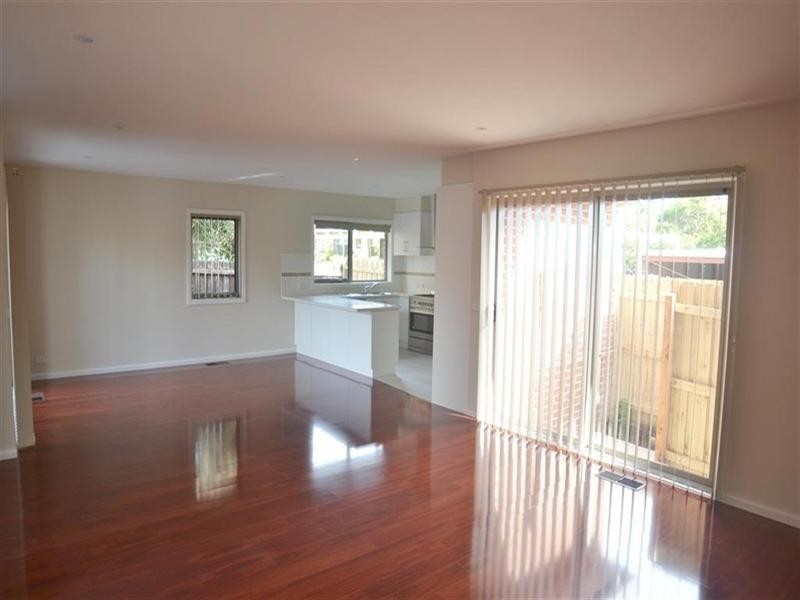 2/2 Ascot Court, Glen Waverley VIC 3150