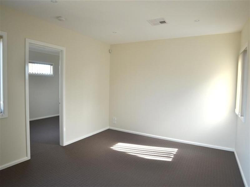 2/2 Ascot Court, Glen Waverley VIC 3150