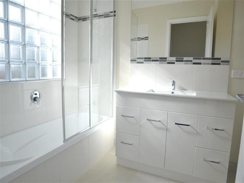 2/2 Ascot Court, Glen Waverley VIC 3150