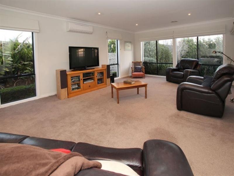 66 Grange Drive, Lysterfield VIC 3156