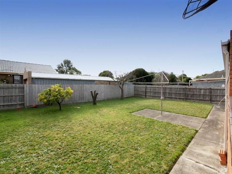 24 Kauri Grove, Glen Waverley VIC 3150