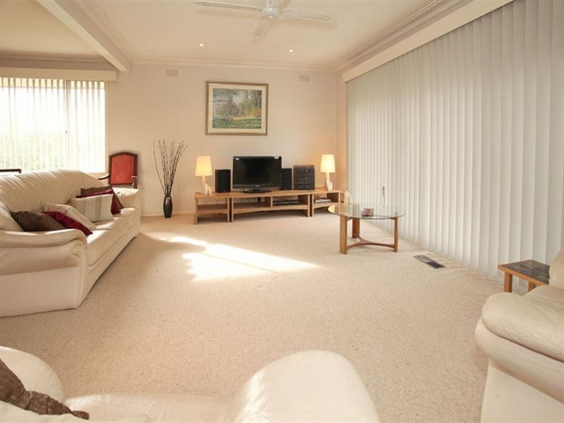 26 Angus Drive, Glen Waverley VIC 3150