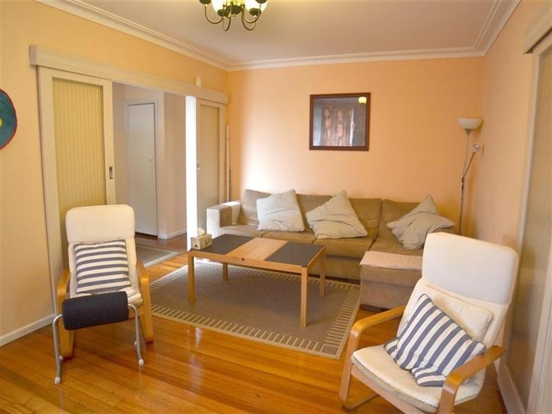 101 Whites Lane, Glen Waverley VIC 3150