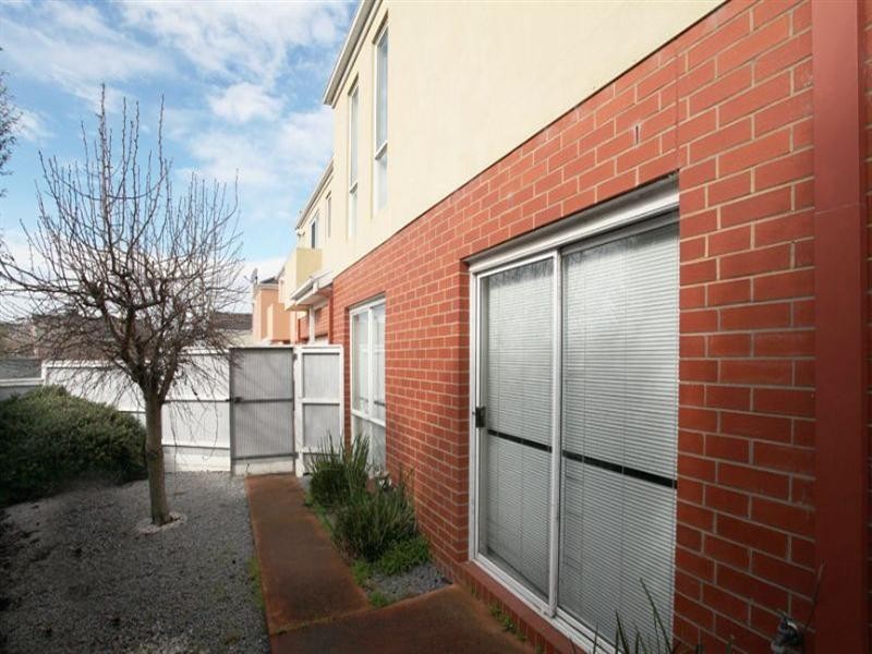 1 Hannah Close, Glen Waverley VIC 3150