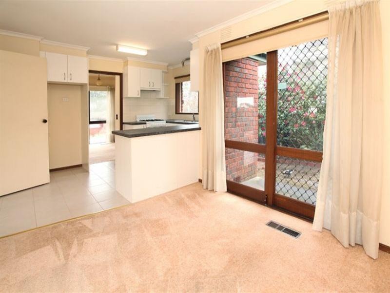 4/11 Saladin Avenue, Glen Waverley VIC 3150