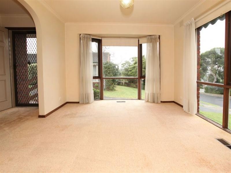 4/11 Saladin Avenue, Glen Waverley VIC 3150