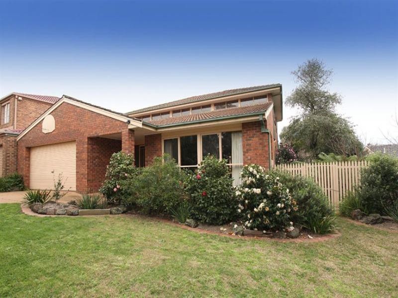 40 Bramley Crescent, Wheelers Hill VIC 3150
