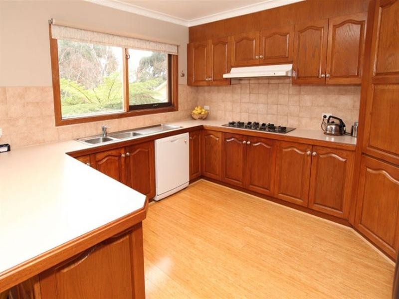 40 Bramley Crescent, Wheelers Hill VIC 3150