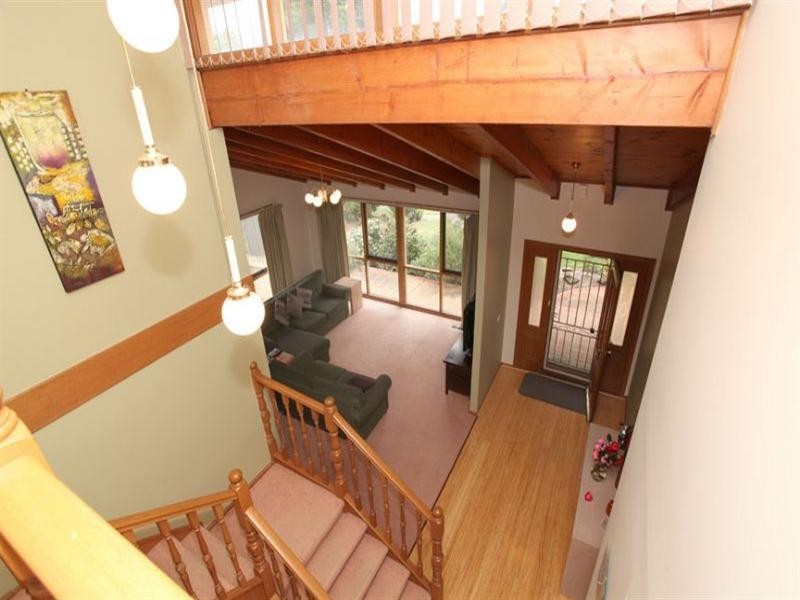 40 Bramley Crescent, Wheelers Hill VIC 3150