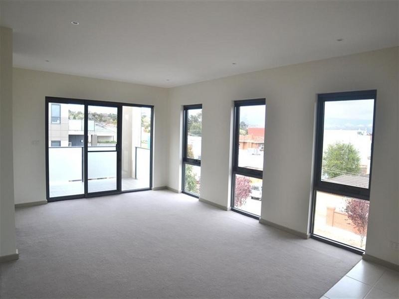 203/1 Frank Street, Glen Waverley VIC 3150