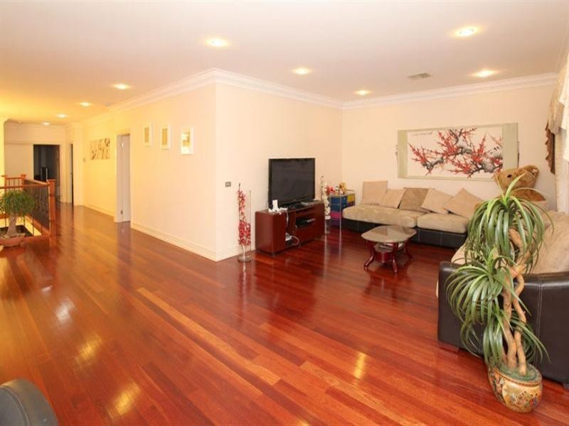 3 Kinnoull Grove, Glen Waverley VIC 3150