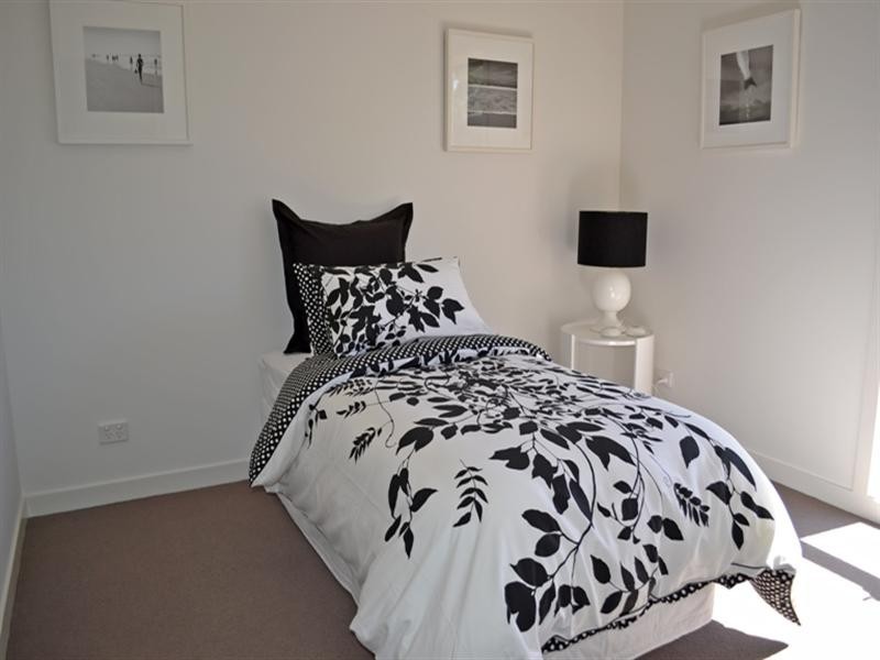 2/45 Winbirra Parade, Ashwood VIC 3147