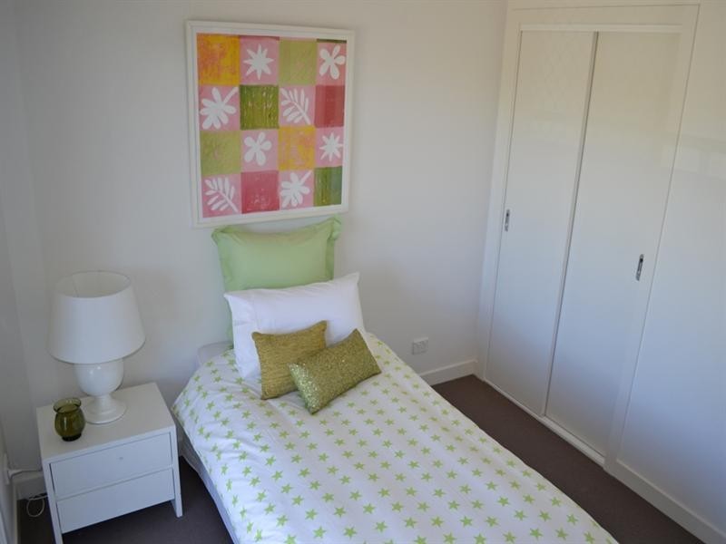 2/45 Winbirra Parade, Ashwood VIC 3147