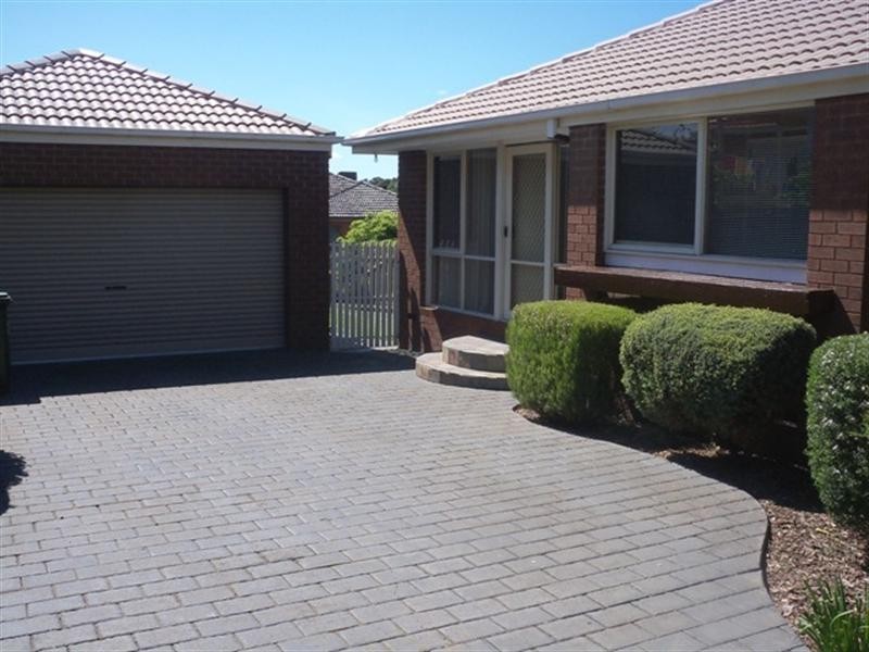 26 Miriam Close, Wheelers Hill VIC 3150