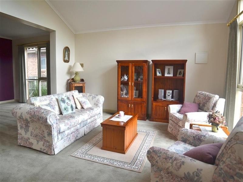 30 Freemantle Drive, Wantirna South VIC 3152