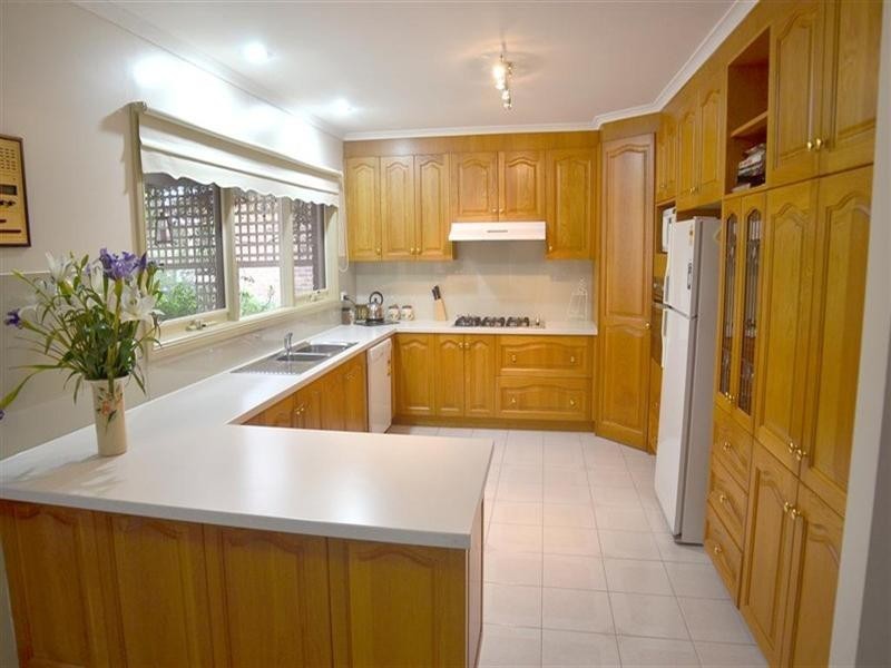 30 Freemantle Drive, Wantirna South VIC 3152