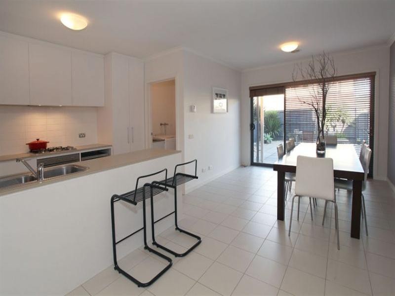 27 Southampton Drive, Mulgrave VIC 3170
