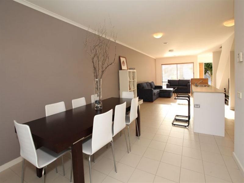 27 Southampton Drive, Mulgrave VIC 3170