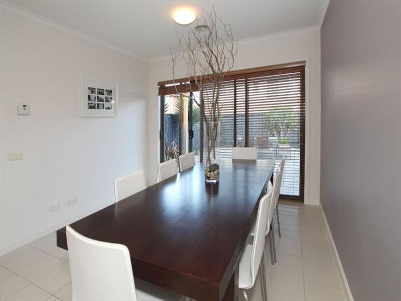 27 Southampton Drive, Mulgrave VIC 3170